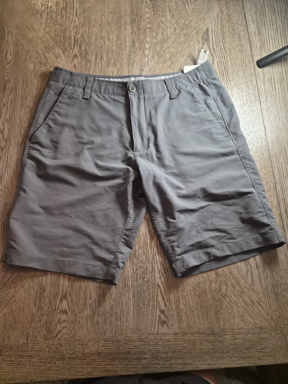 Under Armour Men's Gray Athletic Shorts